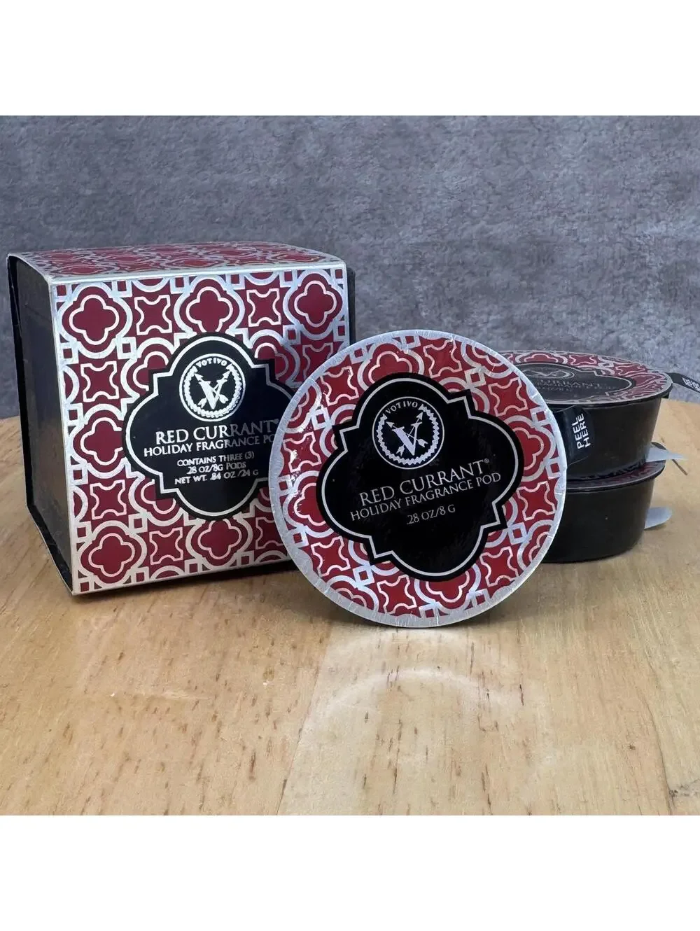 Votivo Red Currant Holiday Fragrance Pods Black Box Fan Diffuser 3 Pack